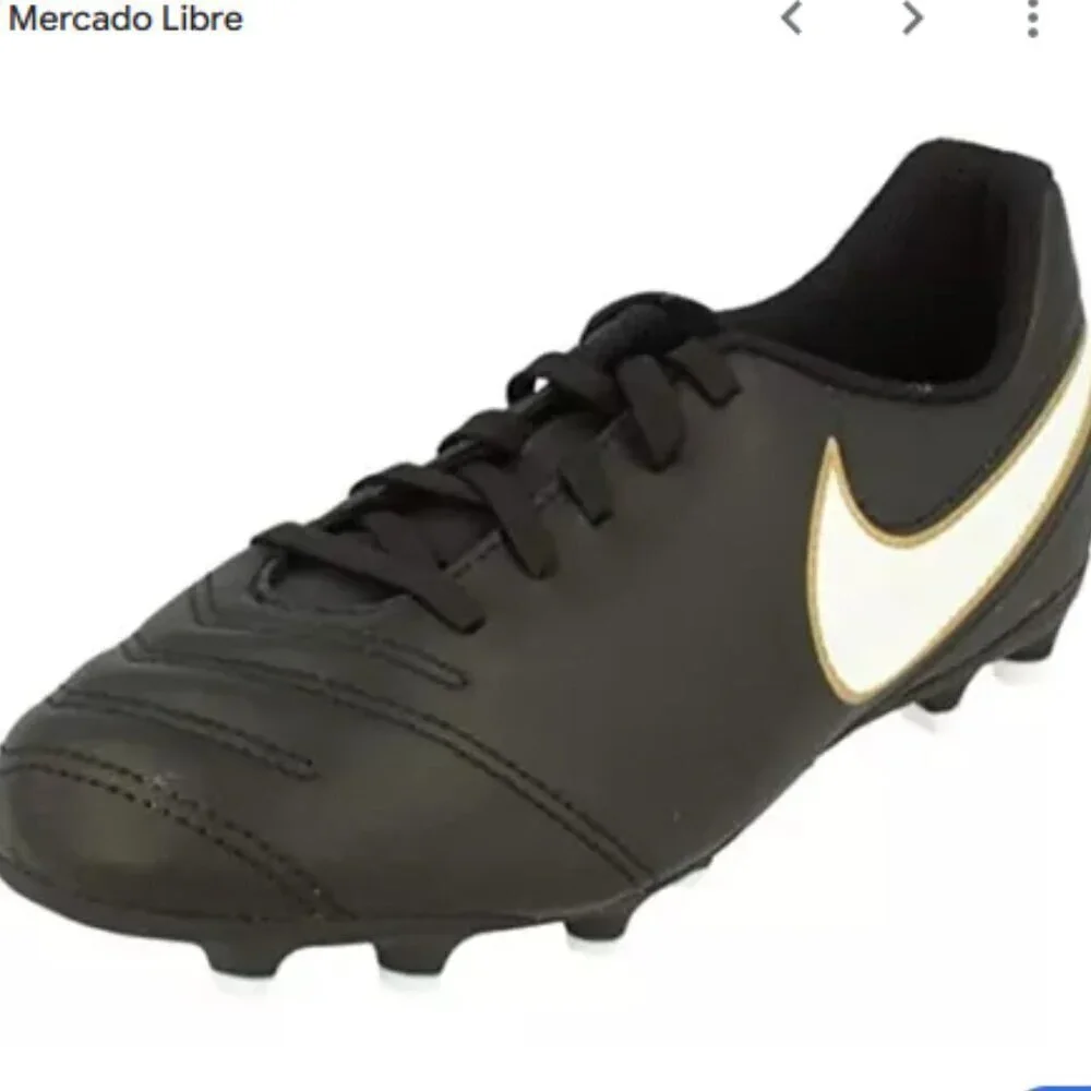 The Nike JR TIEMPO RIO III FG youth cleat size 4.5